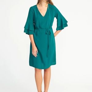 Ruffle-Sleeve Tie-Waist Shift Dress (Green)